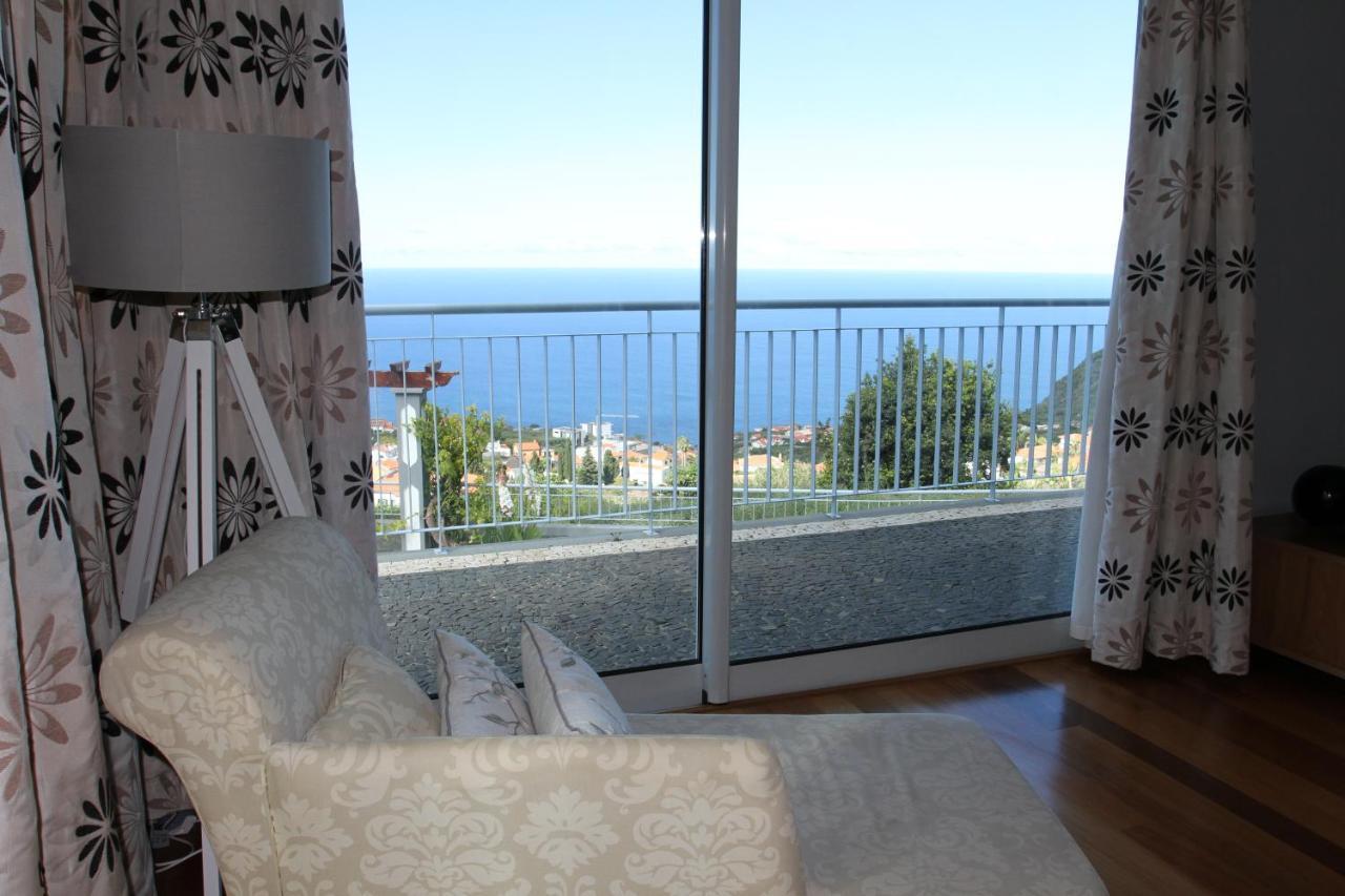 Villa Abreu - A Wonderful Ocean View Calheta  Extérieur photo