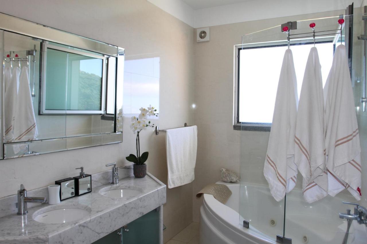 Villa Abreu - A Wonderful Ocean View Calheta  Extérieur photo
