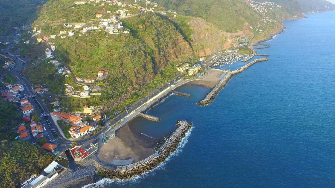 Villa Abreu - A Wonderful Ocean View Calheta  Extérieur photo